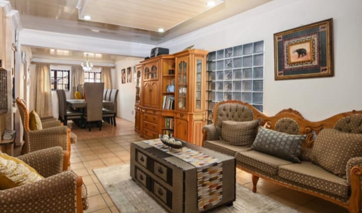 4 Bedroom Property for Sale in Brentwood Park Western Cape